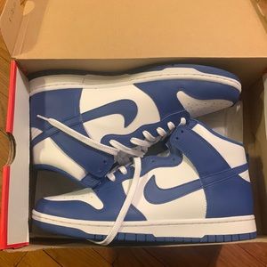 Nike dunk high retro